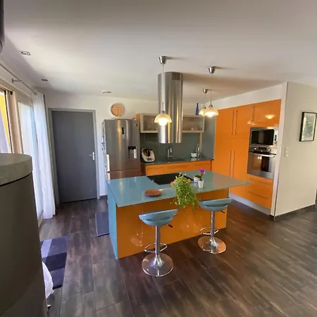 La Columerine - Familiale - Soleil - Piscine 4*